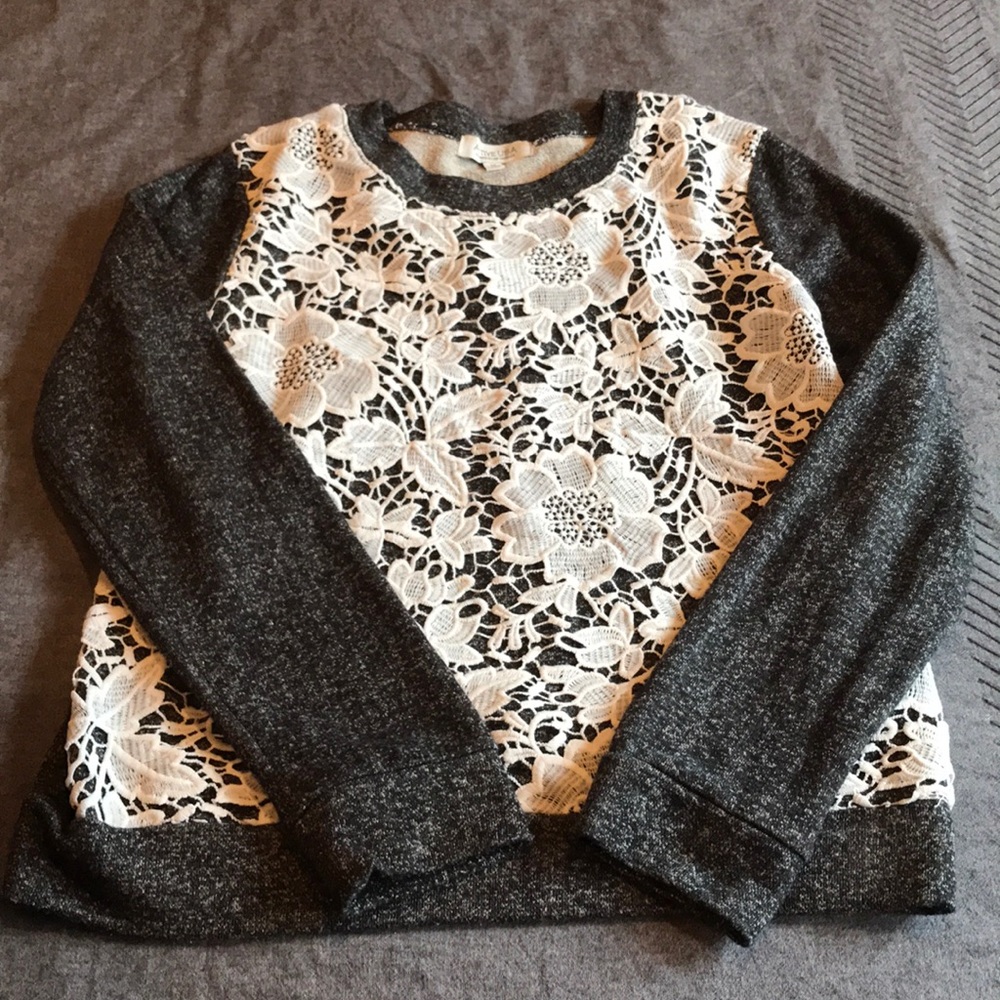 Sweatshirt